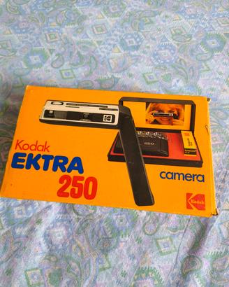 Kodak Ektra 250 – fotocamera vintage anni 80