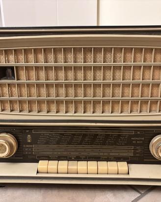 Radio vintage Magnadyne MD 6021