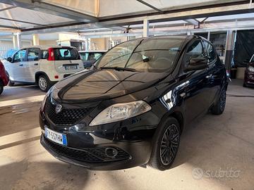 Lancia Ypsilon 1.2 69 CV 5 porte GPL Ecochic Plati