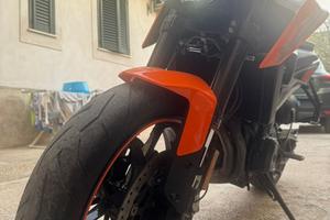 Ktm duke 790 105 cv