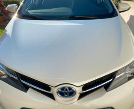 Toyota Auris Hybrid Lounge