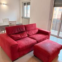 Divano  + pouf Poltronesofà