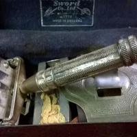 Rasoio d'epoca " Razor Wilkinson Sword "