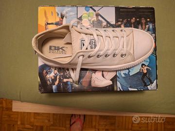 scarpe usate pochissimo