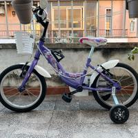 Bicicletta con rotelle per bambina