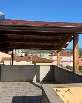 Veranda Tettoia in legno  lamellare