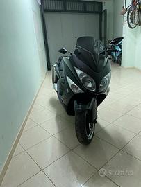 Yamaha TMAX 500