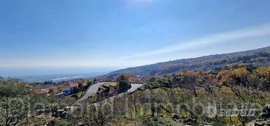 Terreno agricolo a Presa - Piedimonte Etneo