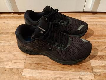 Brooks Ghost nere taglia 43