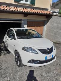 LANCIA YPSILON GPL E BENZINO