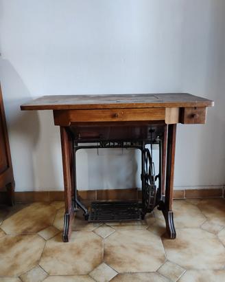 Macchina da cucire Vintage Anni 50 - Necchi