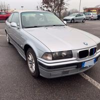 BMW e36 318is