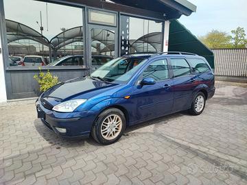 Ford Focus 1.8 Ghia uni-pro