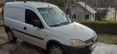 OPEL COMBO C VAN 1.3cc CDTI 55 kW motore rifatto
