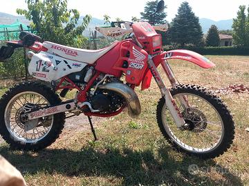 Honda CR 250 R  2t  targata 
