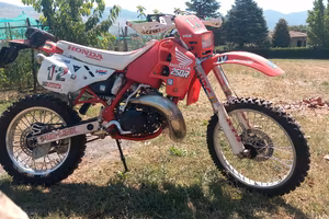 Honda CR 250 R  2t  targata 