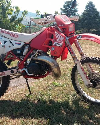 Honda CR 250 R  2t  targata 