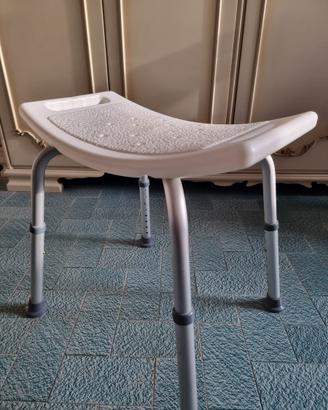 Sedile doccia regolabile per anziani e disabili