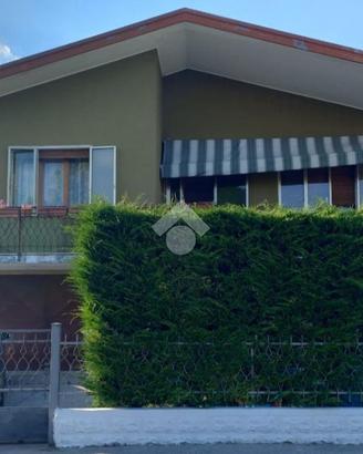 VILLA SINGOLA A CASALE SUL SILE