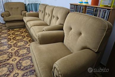 Divano 3 posti + 2 Poltrone Vintage