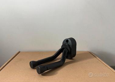 Guitar/Bass Wall Mount Black + viti di fissaggio