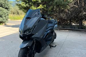 Yamaha Tmax 530
