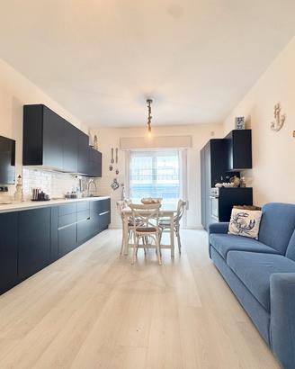JESOLO - Appartamento 3 camere 2 bagni Piazza Mazz