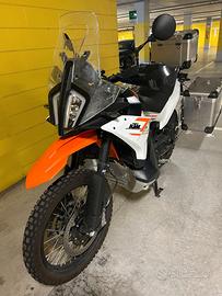 KTM 790 ADVENTURE 2023 – 13.000 km – GARANZIA 09/2