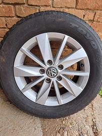 4 Cerchi originali GOLF e 4 Gomme invernali