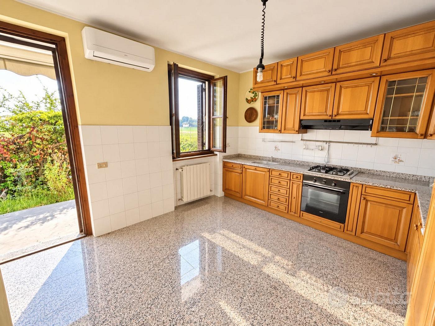 Casa – Corbetta, Pobbia - Altro