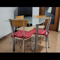 tavolo cristallo 120x80 con 4 sedie 