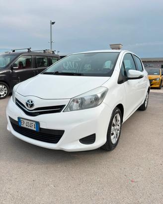 Toyota Yaris 1.0 5 porte Lounge