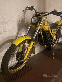Moto trial Ossa 350 yellow
