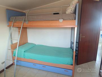 🛏️ Letto a castello in legno – Bova Marina (RC)