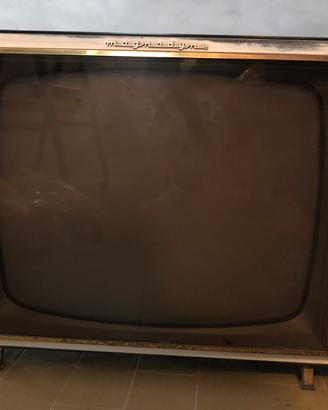 Si vende televisore televisore anni 60