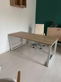 Set Ufficio Moderno: Scrivania Grande + Sedia in P
