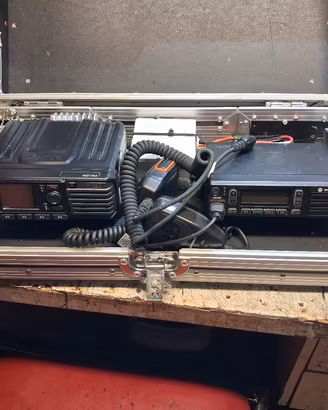 radio  hytera uhf  e Motorola  vhf