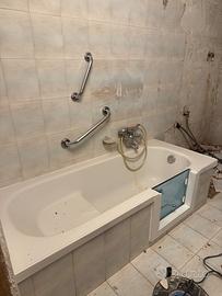 Vasca da bagno con seduta