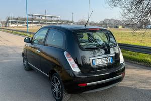 Lancia ypsilon 1.3 diesel o.k. neopatentati