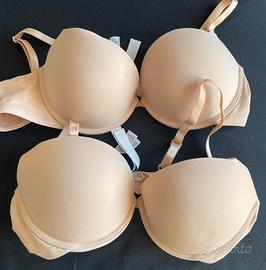 Reggiseno con coppa