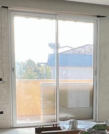 INFISSO SCORREVOLO NUOVO IN PVC CON TAPPARELLA