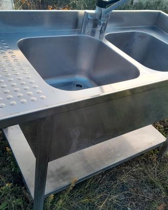 Lavandino professionale acciaio con miscelatore