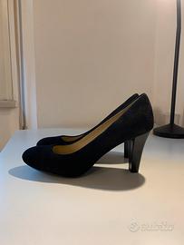 Décolleté nere in camoscio