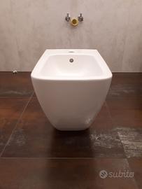 Geberit Icon Square Bidet filo parete bianco nuovo