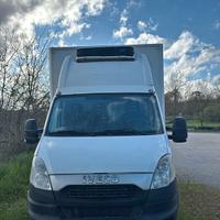 Iveco Daily isotermico a metano con gruppo frigo