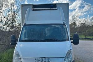 Iveco Daily isotermico a metano con gruppo frigo