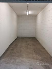 Garage doppio / Uso magazzino – Via Planis