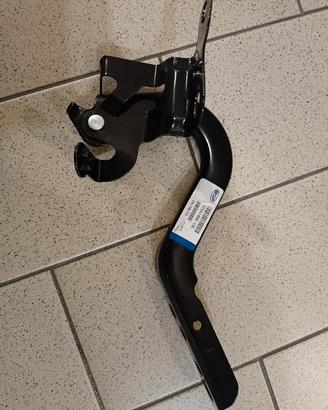 Cerniera sinistra cofano motore Yaris