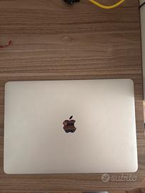 MacBook Air (M1,2020)