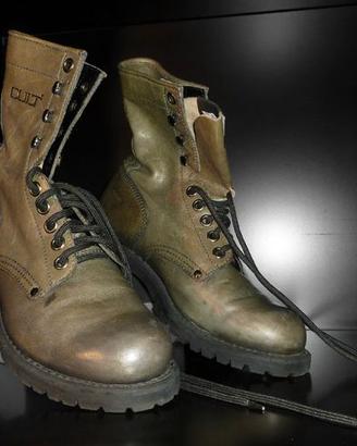 Anfibi / scarponcini CULT originali